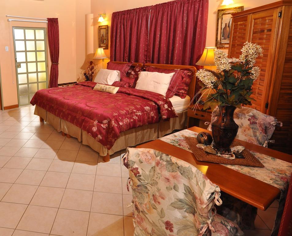 Bed and Breakfast Native Abode Bon Accord Village Номер фото